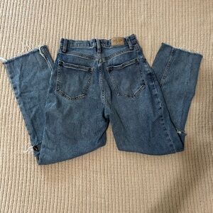 Abercrombie Curve love ankle straight Jean